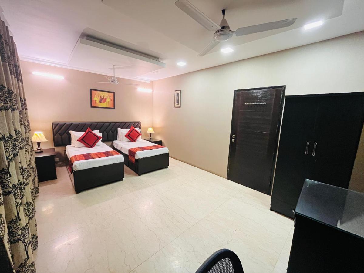 Готель Abode Residency Safdarjung Enclave Near U S Embassy Delhi Нью-Делі Екстер'єр фото